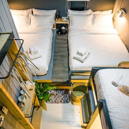 Zeds Hostel Bangkok Ngoại thất bức ảnh