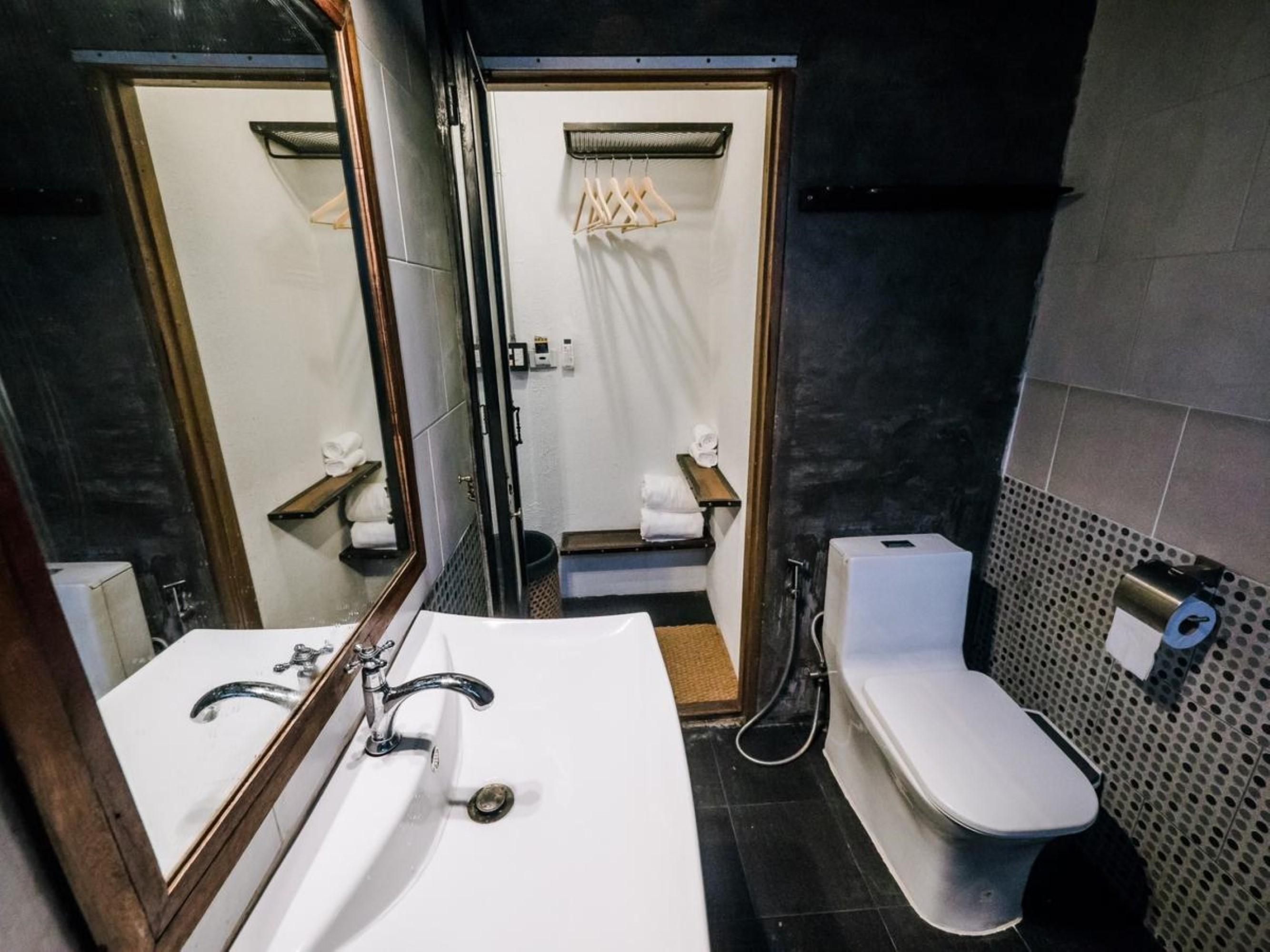 Zeds Hostel Bangkok Ngoại thất bức ảnh