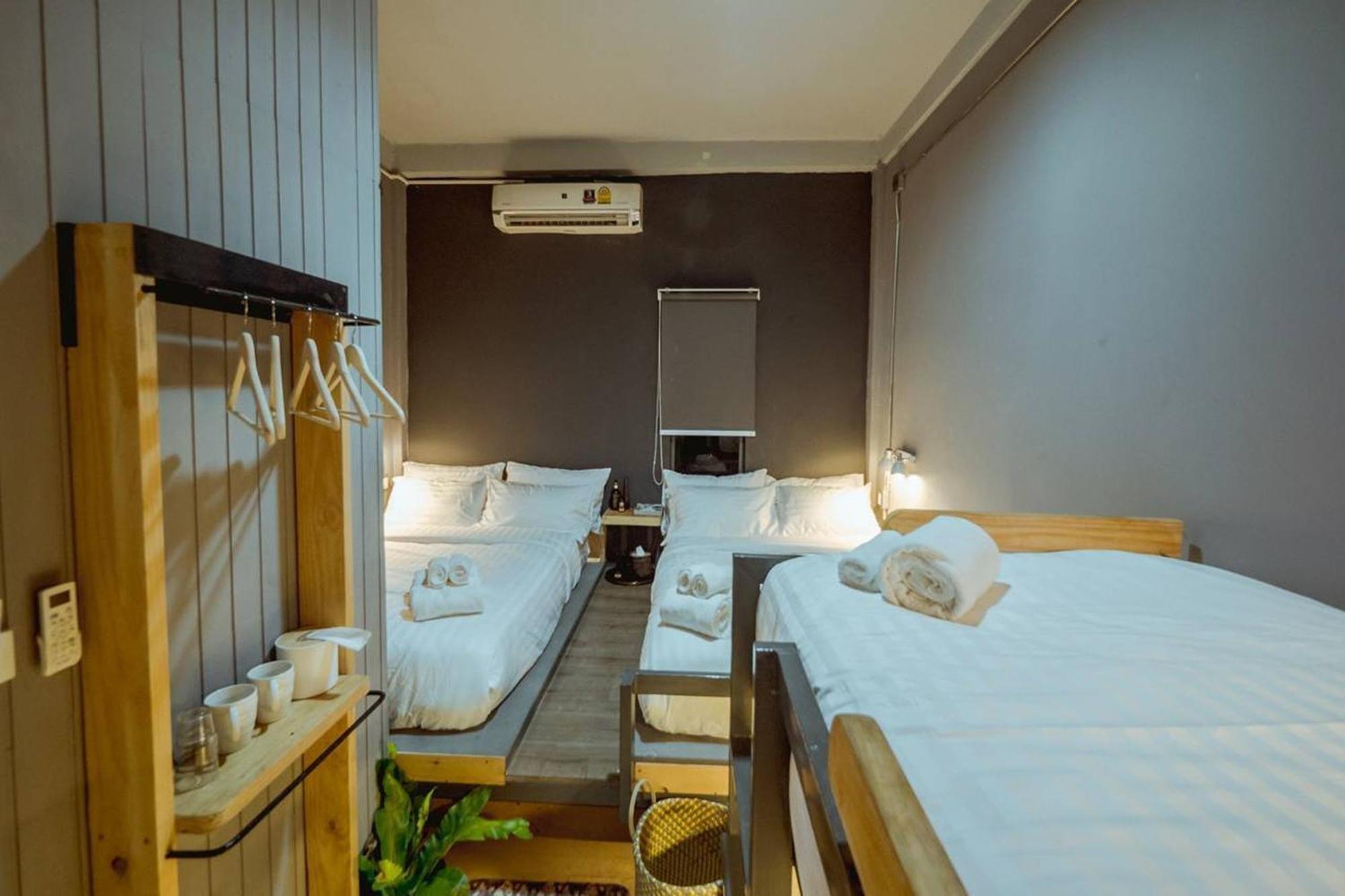 Zeds Hostel Bangkok Ngoại thất bức ảnh