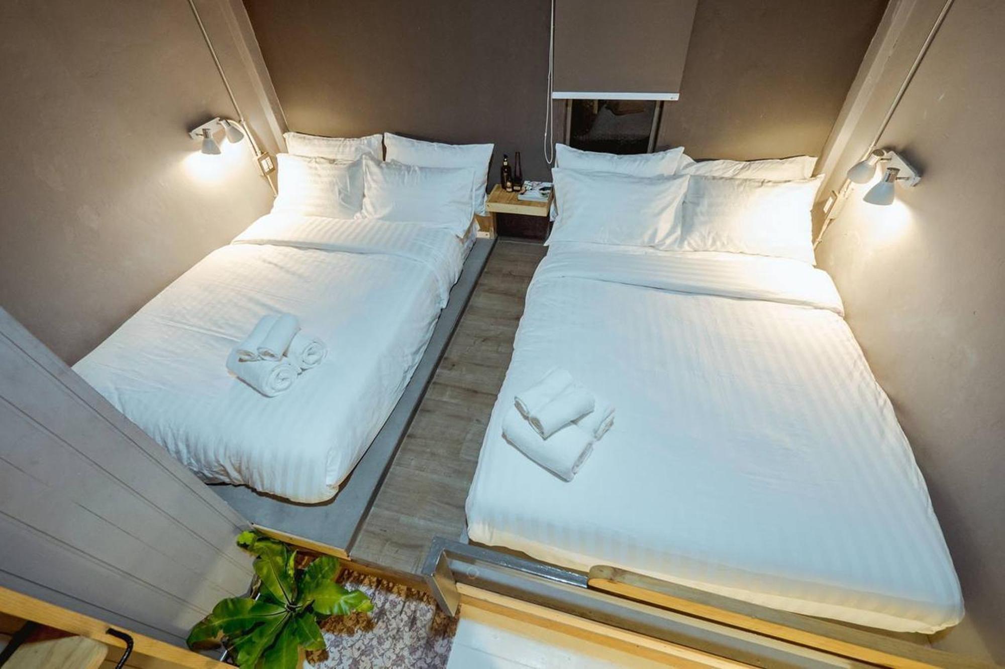 Zeds Hostel Bangkok Ngoại thất bức ảnh