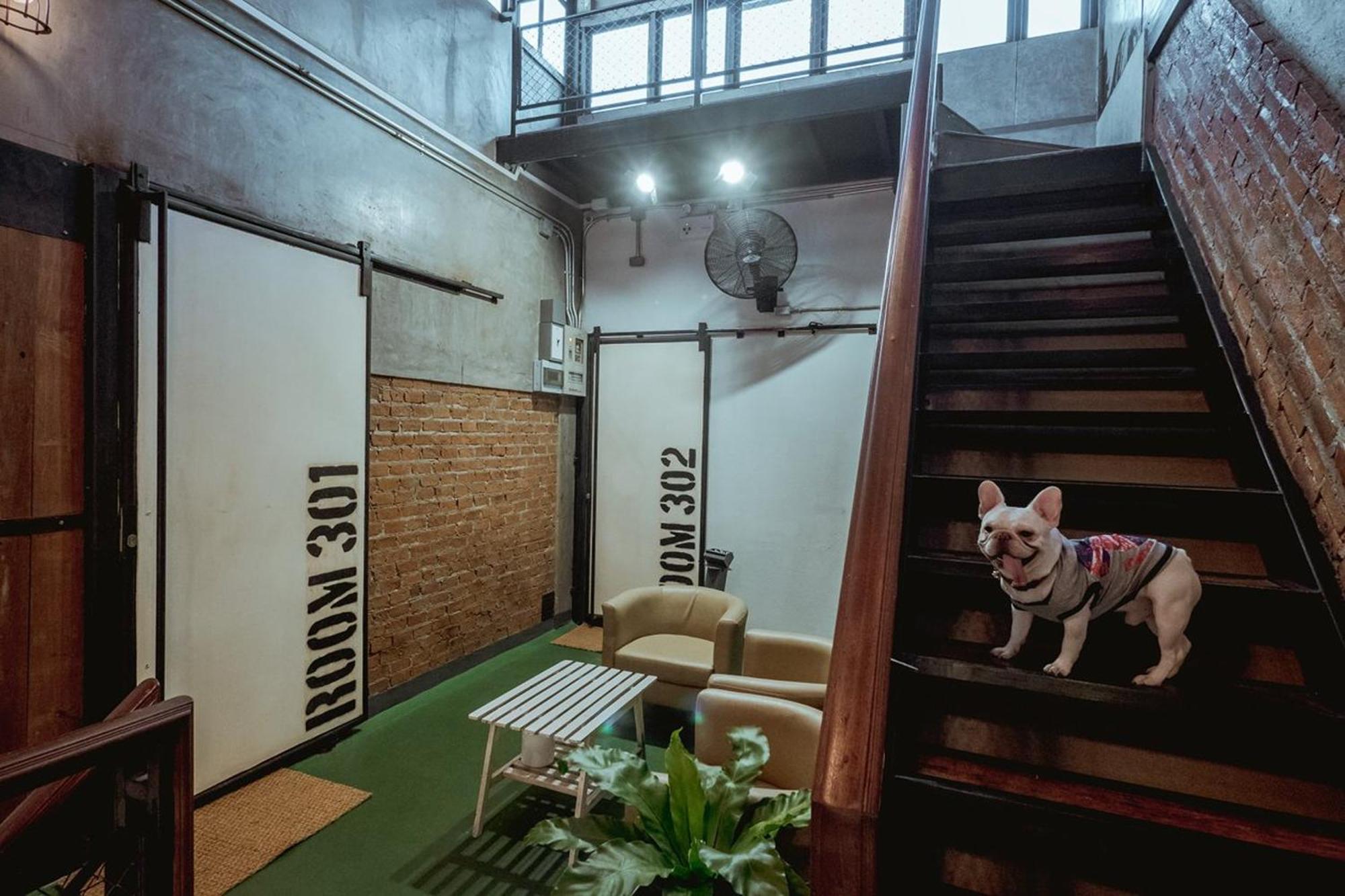 Zeds Hostel Bangkok Ngoại thất bức ảnh