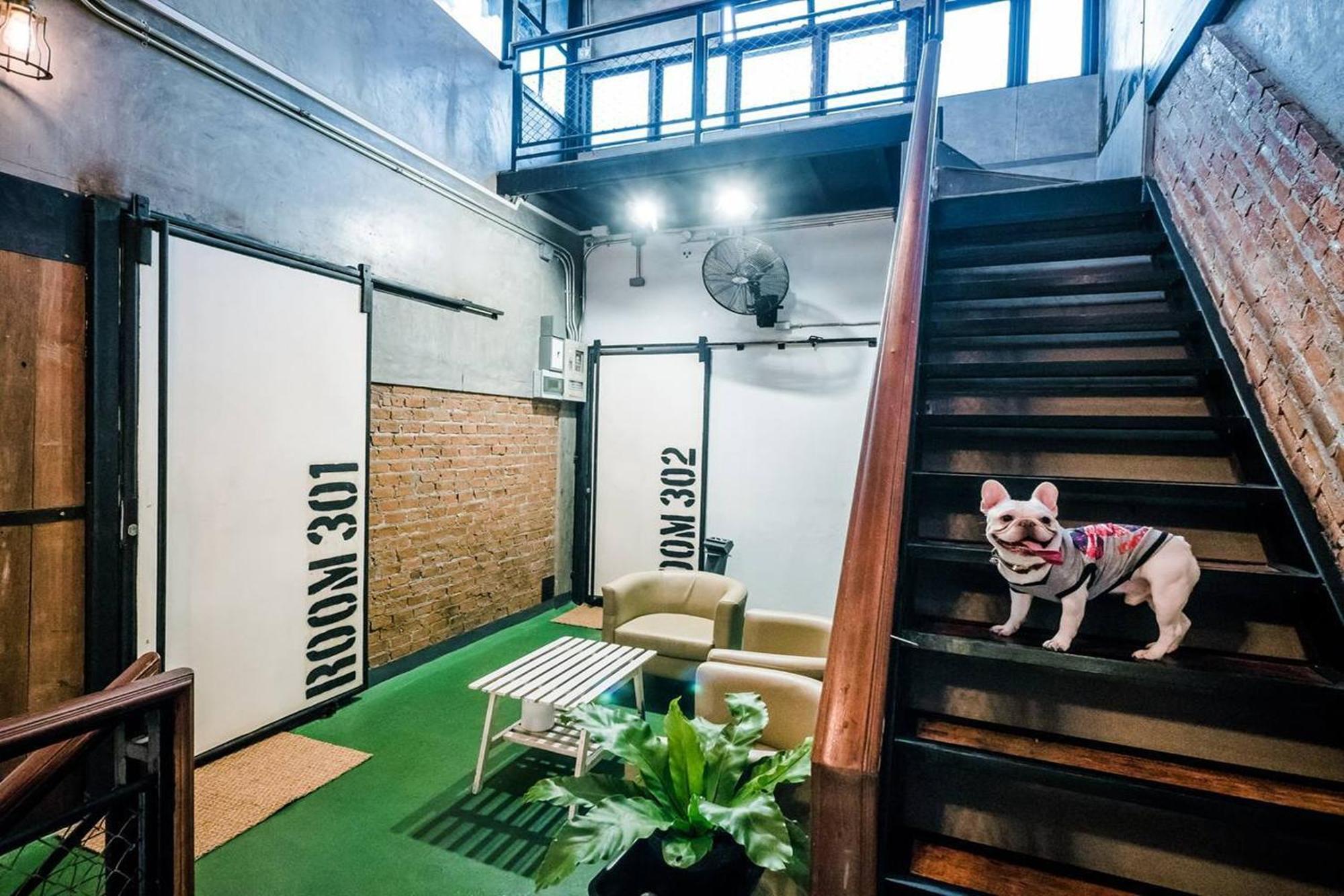 Zeds Hostel Bangkok Ngoại thất bức ảnh