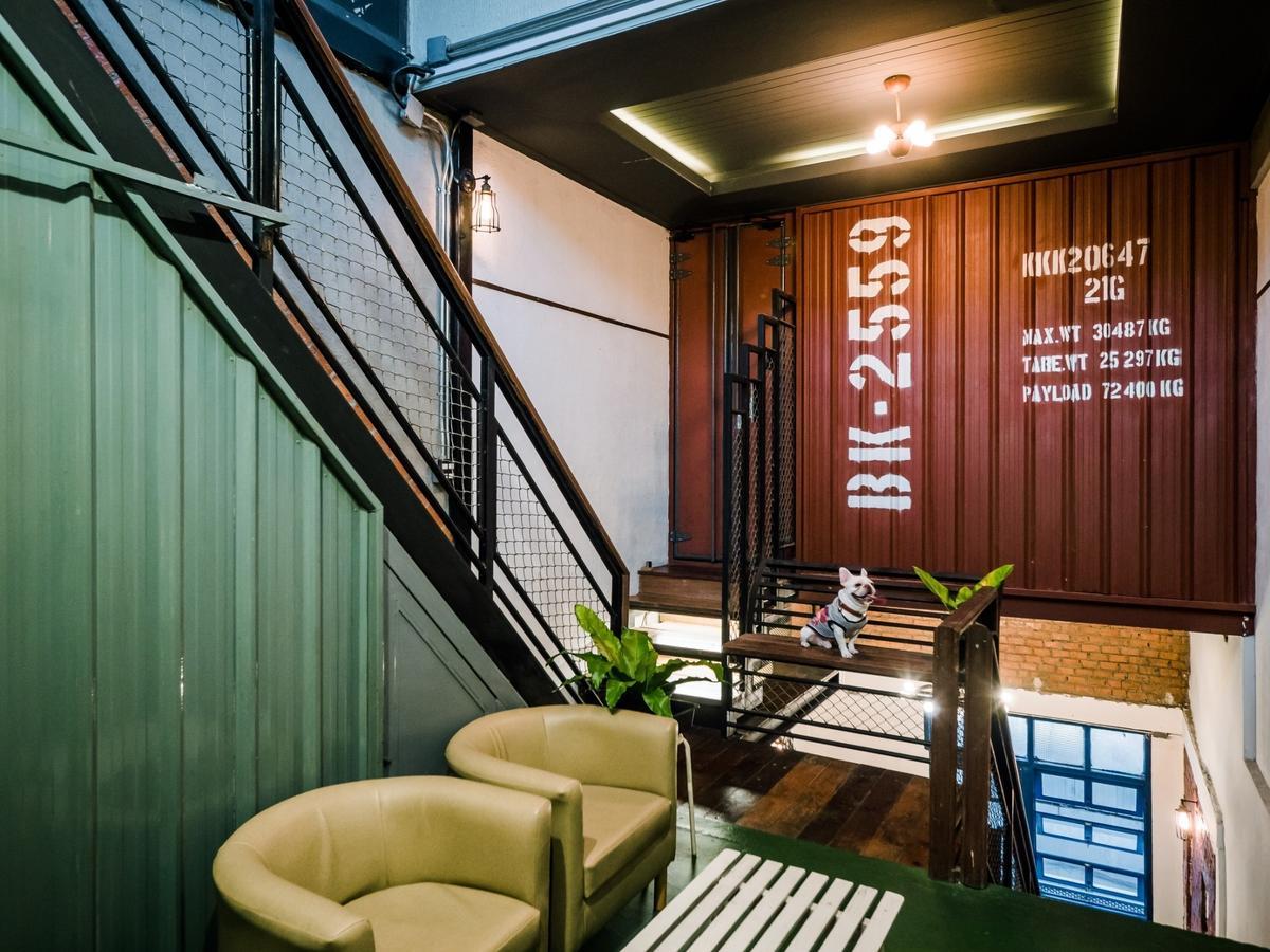Zeds Hostel Bangkok Ngoại thất bức ảnh